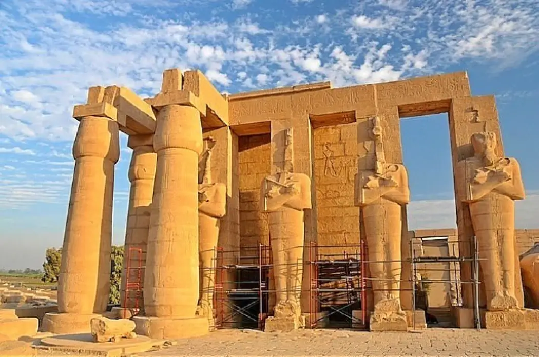 Ramesseum, dodentempel van Ramses II, te combineren met een Nijlcruise
